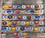 48x retro decoratieve “flippo’s” met tekst, Ophalen of Verzenden, World, Losse flippo's