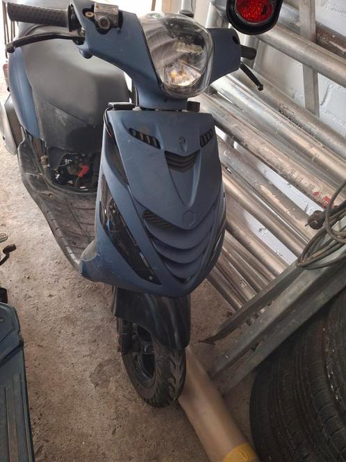Piaggio zip 2000 2t, Fietsen en Brommers, Scooters | Piaggio, Gebruikt, Zip, Ophalen