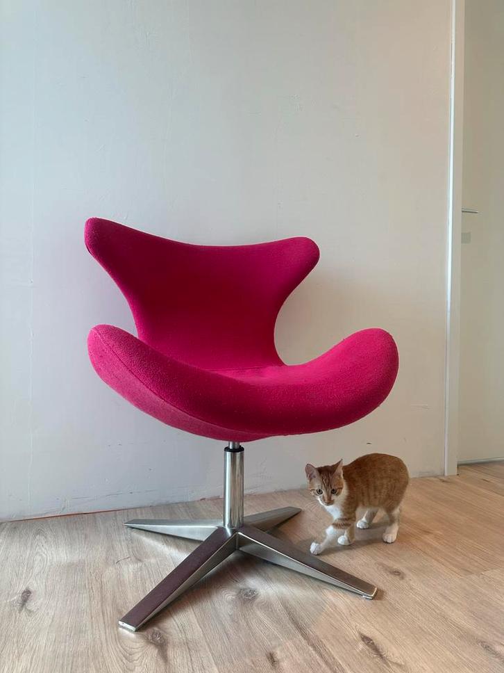 Roze Design Fauteuil, Huis en Inrichting, Fauteuils, Gebruikt, Stof, 50 tot 75 cm, Minder dan 75 cm, Ophalen