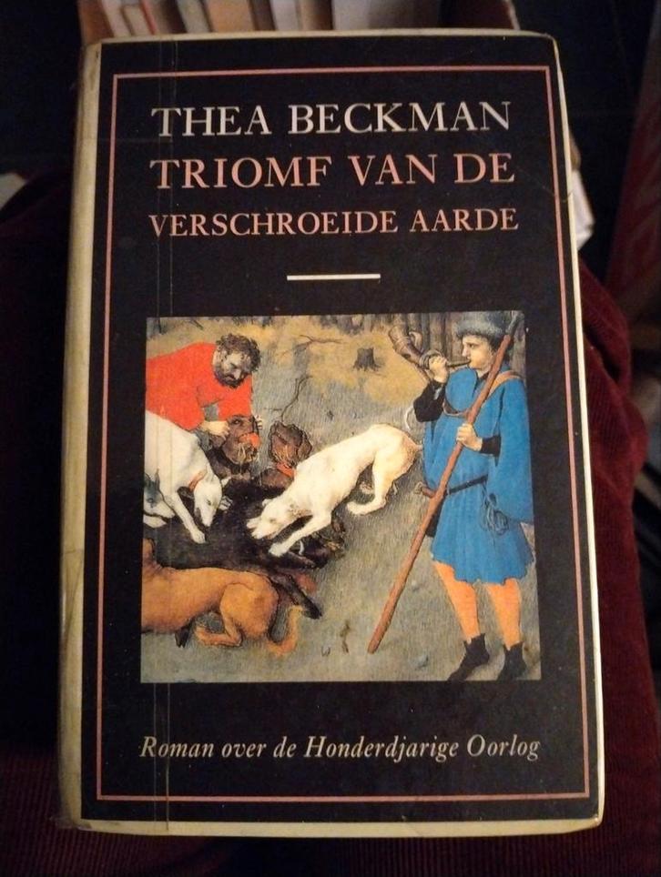 Thea Beckman - Triomf van de Verschroeide Aarde, Boeken, Romans, Gelezen, Nederland, Ophalen of Verzenden