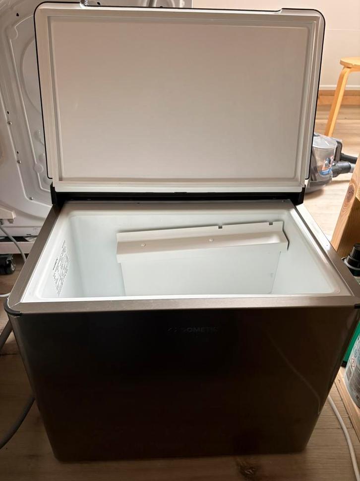 Campingkoelkast op stroom en gas Dometic CombiCool ACX3 30, Caravans en Kamperen, Koelboxen, Zo goed als nieuw, Koelbox, Elektrisch