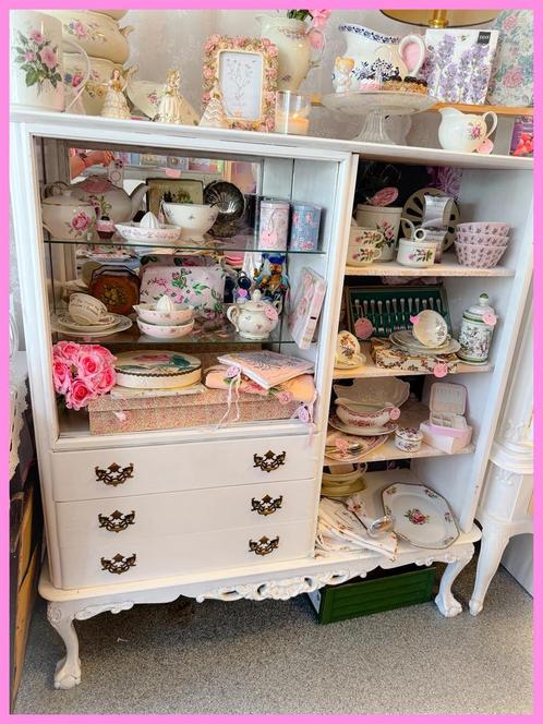 Brocante Queen Ann kast planken lades boekenkast, Antiek en Kunst, Antiek | Meubels | Kasten, Ophalen
