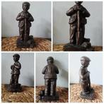 De Peelwerker Beeldje 20 cm hoog Turfstekers BRABANT, Antiek en Kunst, Kunst | Beelden en Houtsnijwerken, Ophalen of Verzenden
