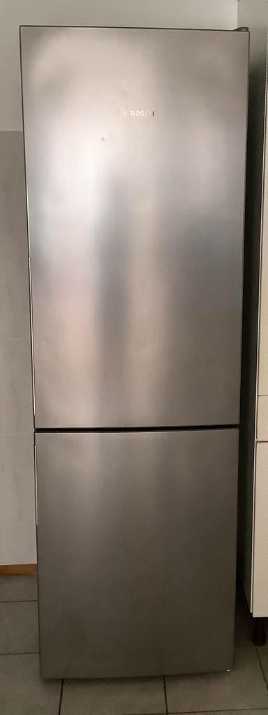 Vrijstaande Bosch koelvriescombinatie KGE36BL41 (A+++), Witgoed en Apparatuur, Koelkasten en IJskasten, Gebruikt, Met aparte vriezer