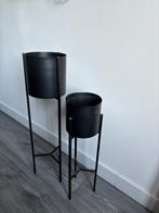 Set van 2 zwarte metalen plantenstandaards, Huis en Inrichting, Ophalen, Volle zon
