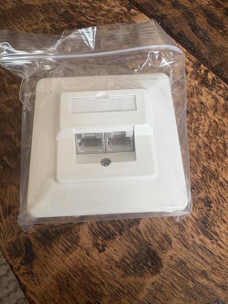 Allteq ALTQ-CAT5-WLLBX-W-100, Computers en Software, Netwerk switches, Nieuw, Ophalen of Verzenden