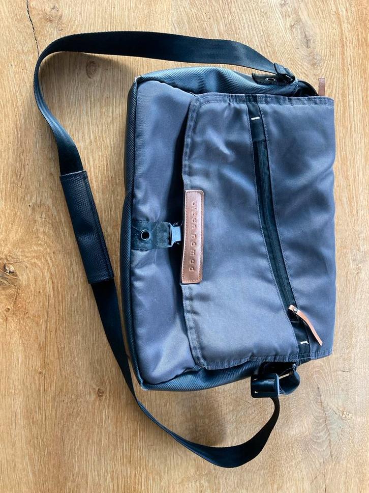 Urban Nomad Luiertas - Schoudertas, Kinderen en Baby's, Luiertassen, Gebruikt, Ophalen