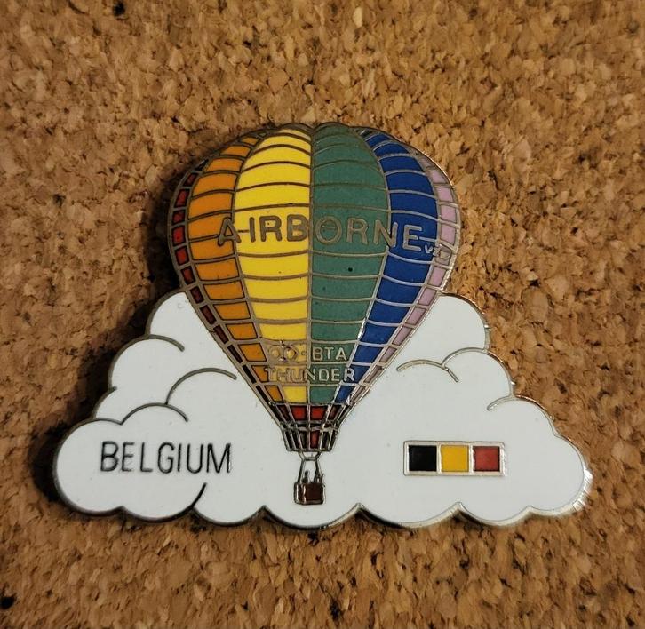 Ballonpin airborne belgium, Verzamelen, Speldjes, Pins en Buttons, Zo goed als nieuw, Ophalen of Verzenden