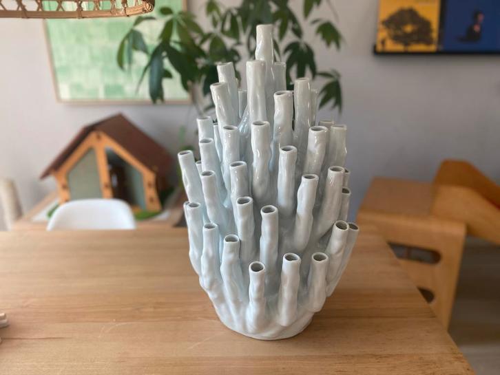 Unieke Pols Potten Coral 50-Tulips Vaas! Nieuwpr 600 euro, Huis en Inrichting, Woonaccessoires | Vazen, Zo goed als nieuw, Wit