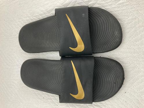 Nike slippers met logo, Kleding | Dames, Schoenen, Gedragen, Slippers, Zwart, Ophalen