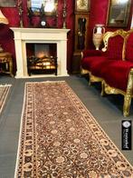Handgeknoopt Perzisch tapijt loper / hal / gang Isfahan, Huis en Inrichting, Bruin, 200 cm of meer, Zo goed als nieuw, Rechthoekig