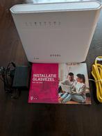 ZYXEL router, Ophalen of Verzenden, Zo goed als nieuw, Router met modem, Zyxel