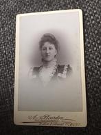 CDV, Vrouw, A. van Beurden, Tilburg, Carte de Visite, Verzamelen, Foto's en Prenten, Ophalen of Verzenden, Voor 1940, Gebruikt