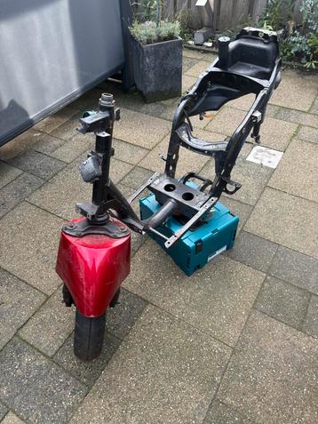 Piaggio zip brom frame met wok! beschikbaar voor biedingen