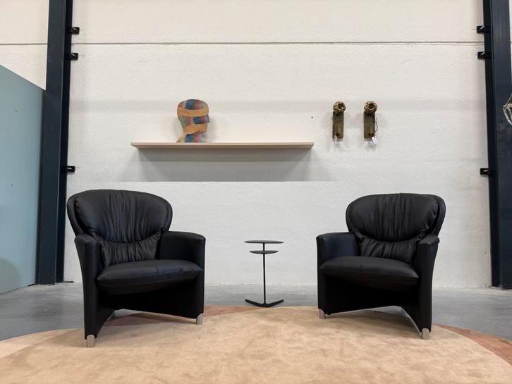 2 Nieuw Leolux Excalibur Fauteuil zwart leer Design stoel, Huis en Inrichting, Fauteuils, Nieuw, Leer, 50 tot 75 cm, 75 tot 100 cm
