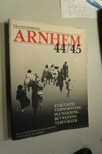 Arnhem 44/45 door A van Iddekinge-1981,evacuatie, A van Iddekinge, Ophalen of Verzenden, Overige onderwerpen, Tweede Wereldoorlog
