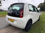 Volkswagen Up! 1.0 high up! BlueMotion met navigatie en airc, Euro 5, Stof, Gebruikt, Up!