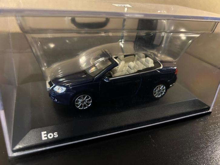3 x schaalmodel Volkswagen 1:43 / 1:64 (EOS/Golf/A6), Hobby en Vrije tijd, Modelauto's | 1:43, Zo goed als nieuw, Auto, Overige merken