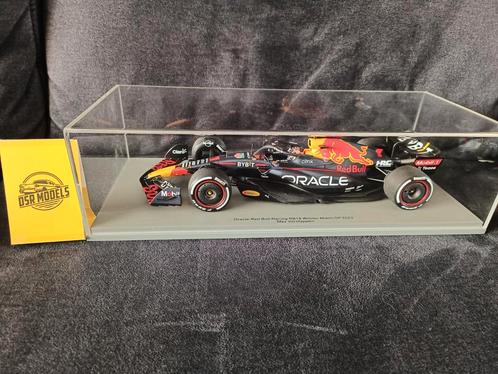 1:18 Oracle Red Bull Racing RB18 #1 Winner Miami GP 2022, Hobby en Vrije tijd, Modelauto's | 1:18, Nieuw, Auto, Overige merken