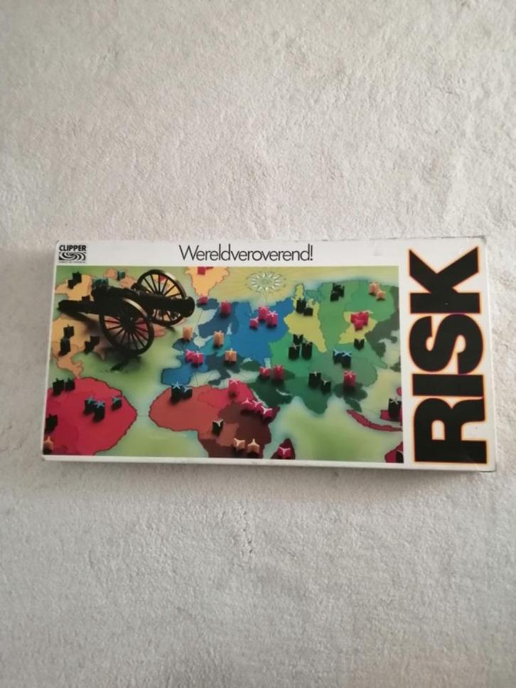 spel, oud gezelschapsspel RISK, helemaal compleet , Hobby en Vrije tijd, Gezelschapsspellen | Bordspellen, Zo goed als nieuw, Ophalen of Verzenden