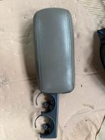 V70 C/S70 armsteun met bekerhouder, Ophalen