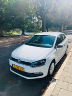 Zeer nette Volkswagen Polo (2015) benzine, Auto's, Voorwielaandrijving, Wit, Handgeschakeld, 3 cilinders