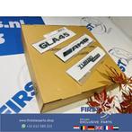 W156 GLA45 AMG LOGO SET GLA 45 ZWART EMBLEMEN SET Mercedes G, Gebruikt, -, Ophalen of Verzenden, -