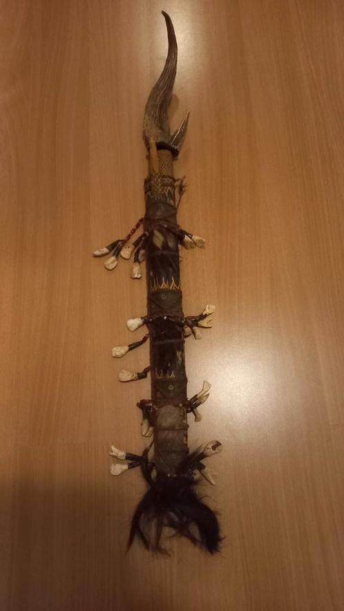 Mandau Dayak Koppensneller Zwaard, Antiek en Kunst, Kunst | Niet-Westerse kunst, Ophalen of Verzenden