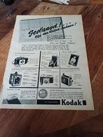 Paginagrote Advertentie van Kodak camera s 1954, Verzamelen, 1940 tot 1960, Ophalen of Verzenden, Fototoestel