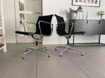 1x Vitra Eames ea108 stoel zwart, Zwart, Ophalen of Verzenden, Zo goed als nieuw, X