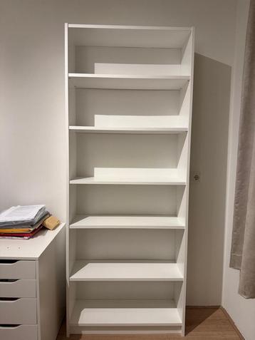 IKEA Billy Boekenkast 80x28x202 cm beschikbaar voor biedingen