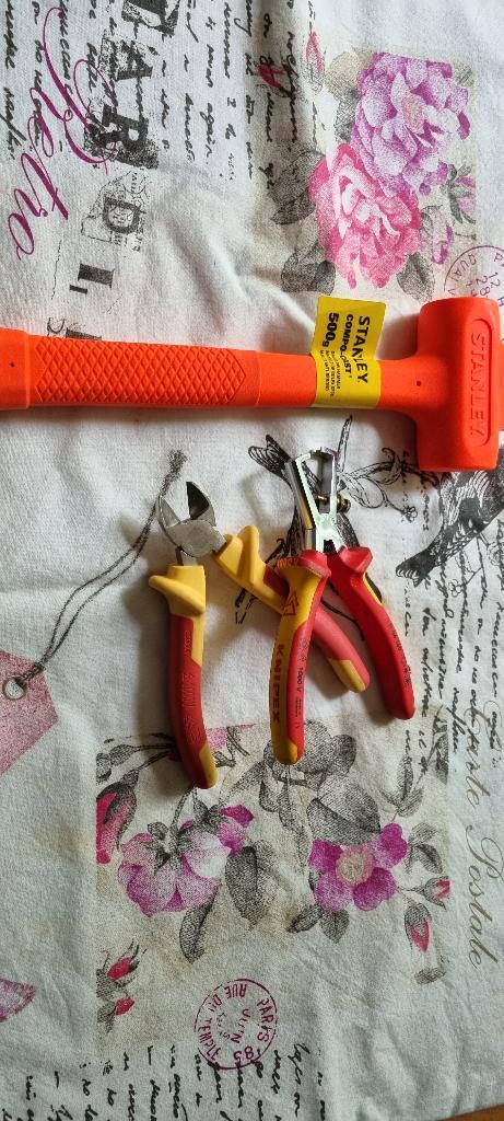 Knipex 1000 V & Stanley gereedschap NIEUW, Doe-het-zelf en Verbouw, Gereedschap | Handgereedschap, Nieuw, Ophalen