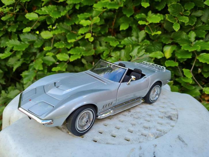 1:18 Chevrolet Corvette C3 Stingray Cabriolet 1969 AutoArt, Hobby en Vrije tijd, Modelauto's | 1:18, Zo goed als nieuw, Auto, Autoart