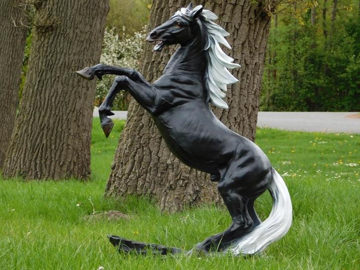 Beeld Steigerend Paard - 90 cm - Polystone, Verzamelen, Beelden en Beeldjes, Nieuw, Dier, Ophalen of Verzenden