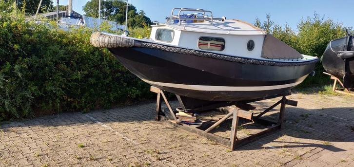 Vlet 6 meter lang, 4mm metaaldikte, Watersport en Boten, Motorboten en Motorjachten, Gebruikt, Overige materialen, 6 tot 9 meter