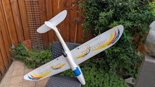 Motor zwever voor beginner, Hobby en Vrije tijd, Modelbouw | Radiografisch | Vliegtuigen, Gebruikt, Elektro, RTF (Ready to Fly)