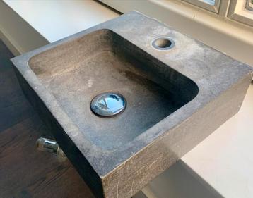 Hardstenen fontein / wc-fontein 303010 cm – natuursteen – beschikbaar voor biedingen