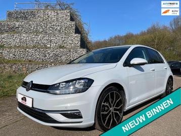Volkswagen Golf 1.4 TSI Highline Sound White Zilver Metallic beschikbaar voor biedingen