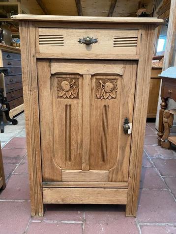 Frans Art Deco kast eendeurskastje  beschikbaar voor biedingen