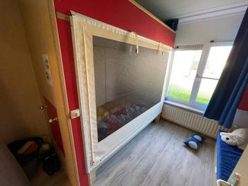 Degelijk aangepast bed voor kind/volwassene met beperking  beschikbaar voor biedingen