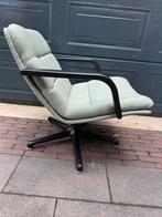 Artifort F590 schelp fauteuil, Ophalen, Gebruikt, Minder dan 75 cm, Metaal