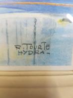 Prent van dorpje en boten door R. Tourte Hydra, ingelijst, Ophalen of Verzenden, 'T Olde Gre-j, Info@toldegrej.nl, Endepoelstraat 20f Didam