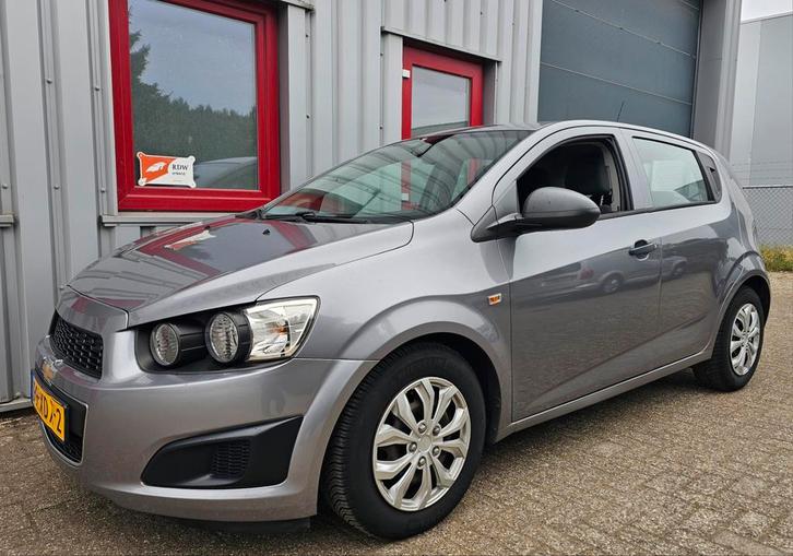✅ Chevrolet Aveo 1.2 2012, 5 Deurs, Airco, Cruise, APK, NAP!, Auto's, Chevrolet, Bedrijf, Aveo, ABS, Airbags, Airconditioning