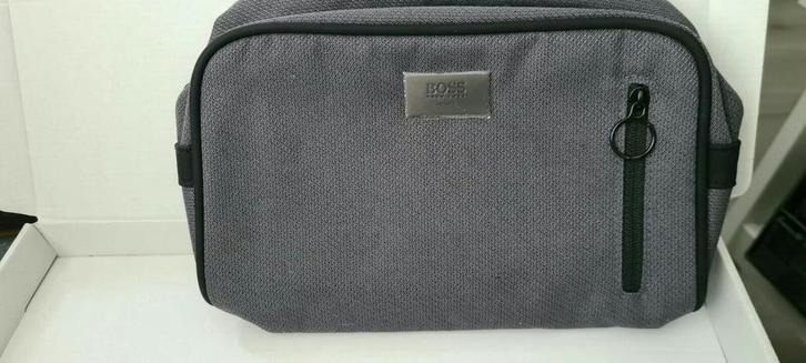 Hugo Boss toilettas grijs zwart, Sieraden, Tassen en Uiterlijk, Toilettassen, Nieuw, Dame, Zwart, Ophalen of Verzenden