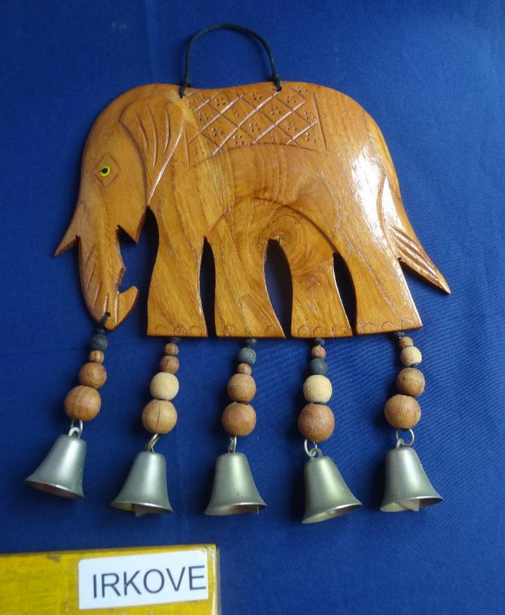 HOUTEN OLIFANT MET BELLEN * India *, Antiek en Kunst, Antiek | Woonaccessoires, Verzenden