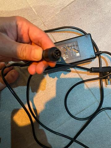 5 pin Oplader Sparta/Batavus C1, C2, C3 E-motion lader beschikbaar voor biedingen
