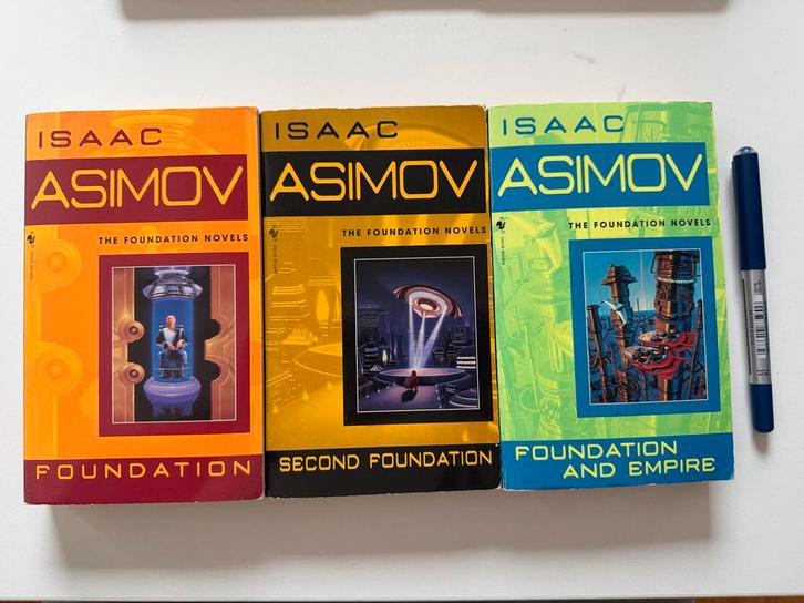 Asimov Foundation Trilogie - Science Fiction Klassieker, Boeken, Fantasy, Gelezen, Ophalen of Verzenden