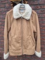 Mooie licht bruine tussen jas met bontkraag - UP Fashion, Maat 38/40 (M), Up2Fashion, Beige, Ophalen of Verzenden