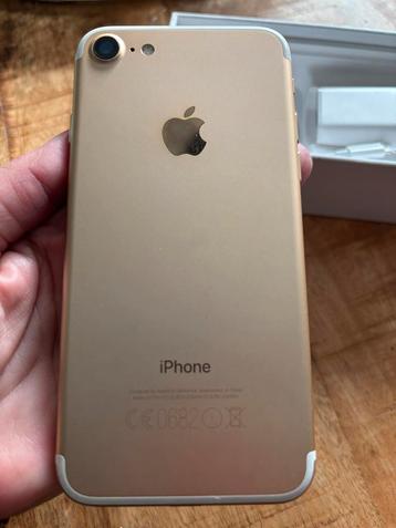 Zeer nette iPhone 7 zonder krassen/beschadigingen beschikbaar voor biedingen