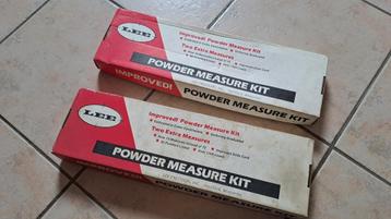 2x.   LEE  POWDER MEASURE KIT.   Compleet.  beschikbaar voor biedingen